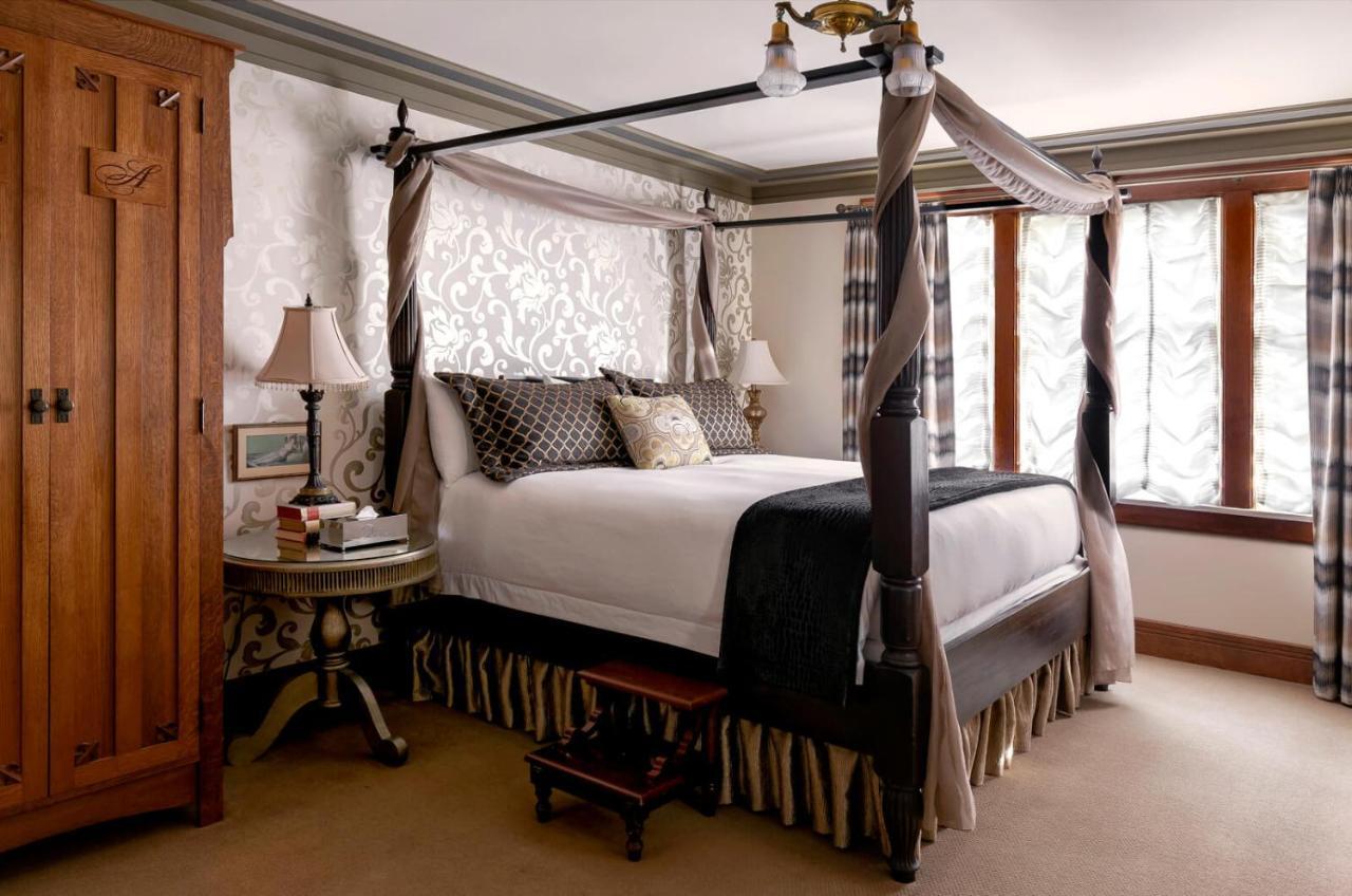 Deluxe King Room,749683385:JPEG